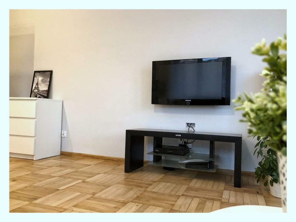 Apartament Przy Ratuszu Rzeszow Bagian luar foto