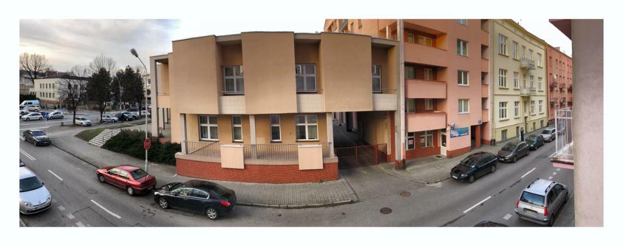 Apartament Przy Ratuszu Rzeszow Bagian luar foto