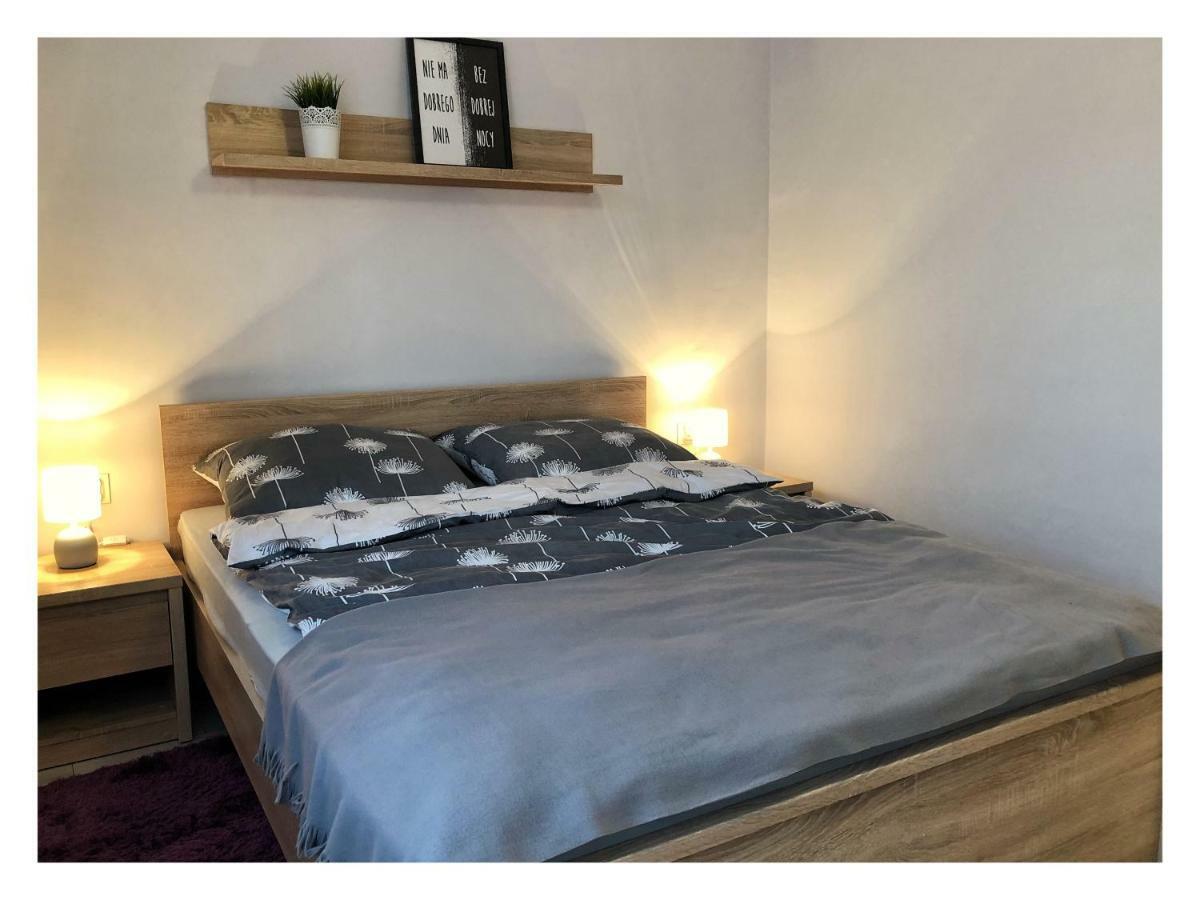 Apartament Przy Ratuszu Rzeszow Bagian luar foto