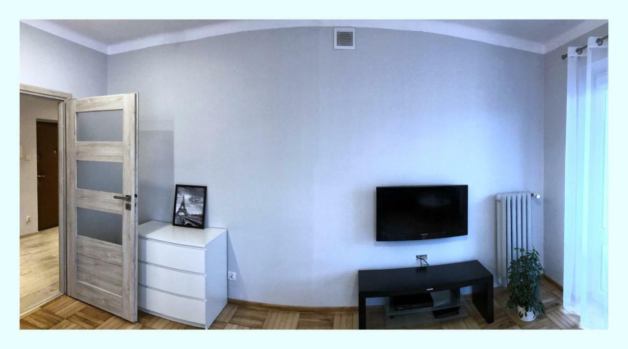 Apartament Przy Ratuszu Rzeszow Bagian luar foto